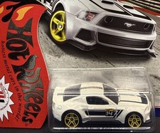 HOT WHEELS FORD PERFORMANCE