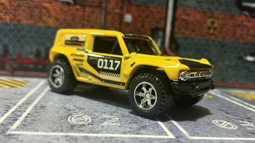 Custom ford bronco - bronco, •